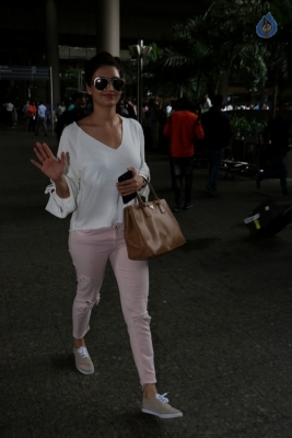 Celebrities Spotted at Airport Returns From IIFA - 6 of 84