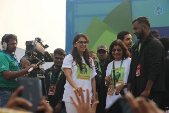 Celebrities Spotted at The Mumbai Marathon 2017 - 22 of 26