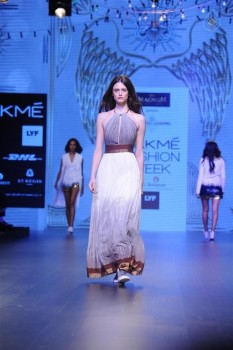 Celebrities Walks the Ramp at LFW 2016 - 36 of 60