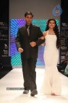 celebs-walk-the-ramp-at-iijw-2011-fashion-show