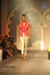 celebs-walks-the-ramp-at-avibw-2013