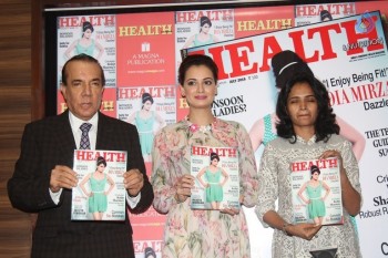 Dia Mirza Unveils Health and Nutrition Magazine Issue - 22 of 34