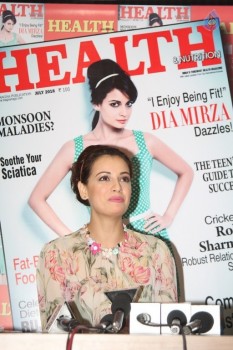 Dia Mirza Unveils Health and Nutrition Magazine Issue - 33 of 34