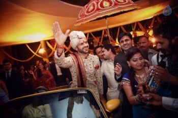 Divyanka and Vivek Wedding Photos - 6 of 14