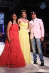 Kajal and Vasuki at IIJW Fashion Show - 14 of 25