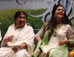 kajol-at-ptdinanath-mangeshkar-awards