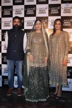 Kareena Kapoor at LFW Winter Festive 2016 - 20 of 42