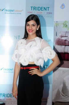 Kriti Sanon Launches Trident Collection - 27 of 30