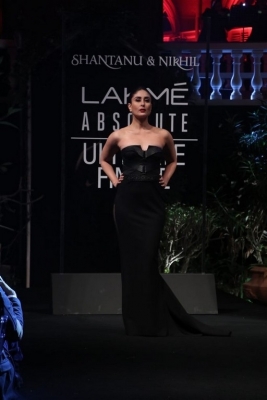 Lakme Fashion Week 2019 - 8 of 32