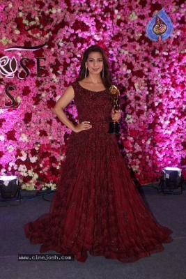Lux Golden Rose Awards 2017 Red Carpet - 5 of 36