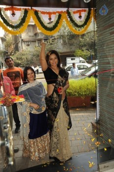 Neetu Chandra Launches Sandhya Singh New Collection - 21 of 21