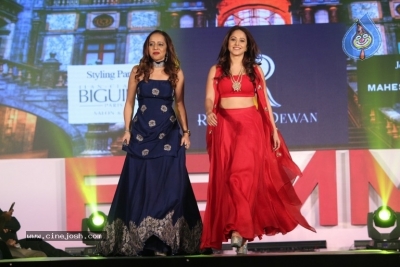 Pooja Hegde and Shamita Shetty at She Matters Fashion Show Photos - 36 of 55