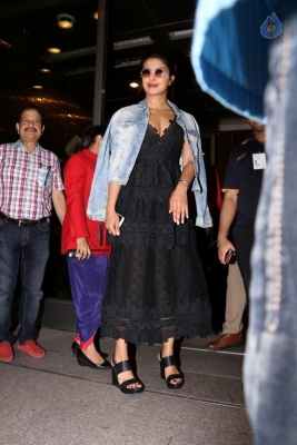 Priyanka Chopra at Mumbai Airport - 7 of 15