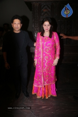Zaheer Khan and Sagarika Ghatge Wedding Party - 16 of 24