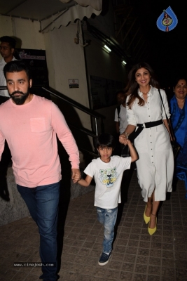 Shilpa Shetty With Family Spotted At PVR - 9 of 9