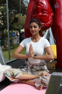 Shilpa Shetty Yoga Pose Statue Inauguration Pics - 10 of 38