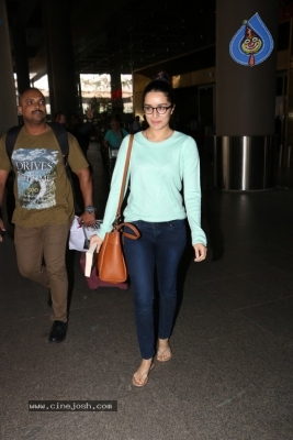 Shraddha Kapoor Spotted at Airport - 4 of 13