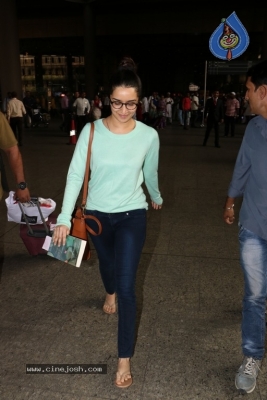 Shraddha Kapoor Spotted at Airport - 9 of 13