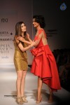 Sonal Chauhan Showstopper at AIFW - 13 of 49