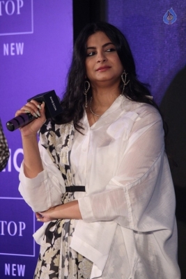 Sonam Kapoor and Rhea Kapoor at Rheson Event - 2 of 28