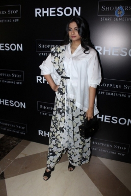 Sonam Kapoor and Rhea Kapoor at Rheson Event - 19 of 28