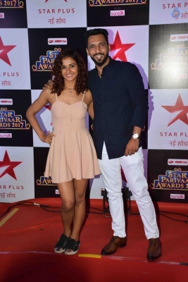 Star Parivar Awards 2017 Red Carpet Photos - 7 of 62