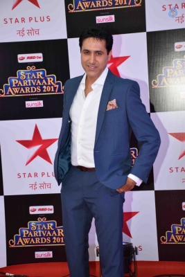 Star Parivar Awards 2017 Red Carpet Photos - 21 of 62