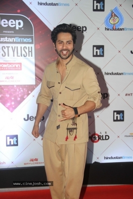 Star Studded Red Carpet Of Ht Most Stylish Awards 2018 - 16 of 36