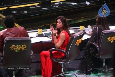 Super Dancer Show On Location Photos - 3 of 9