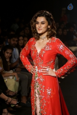 Taapsee at LFW Winter Festive 2017 - 6 of 18