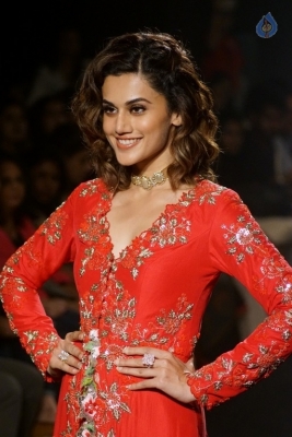 Taapsee at LFW Winter Festive 2017 - 13 of 18