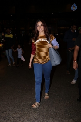 Tamanna and Shraddha Kapoor Spotted At Airport - 13 of 20