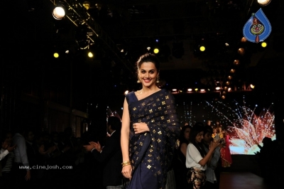 Tapsee Pannu At Forevermark Collection Fashion Show - 5 of 9