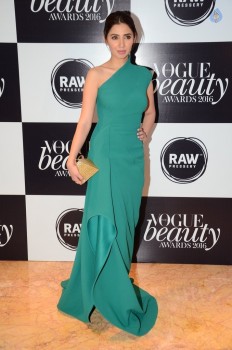 Top Celebrities at Vogue Beauty Awards - 9 of 31