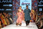 Vidya Balan Walks Ramp at LFW Summer Resort 2015 - 5 of 32