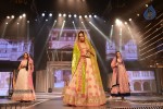 yash-chopra-birthday-tribute-fashion-show