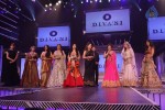 yash-chopra-birthday-tribute-fashion-show