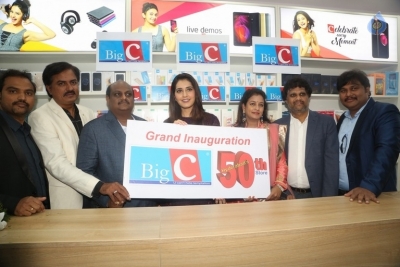 Actress Raashi Khanna Launches Big C Mobile Store at Kukatpally - 9 of 21