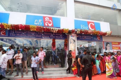 Actress Raashi Khanna Launches Big C Mobile Store at Kukatpally - 10 of 21