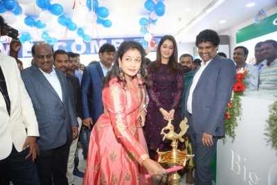 Actress Raashi Khanna Launches Big C Mobile Store at Kukatpally - 19 of 21
