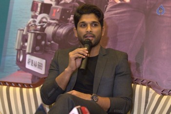 Allu Arjun at Sarrainodu Press Meet in Bangalore - 13 of 21