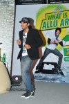 allu-arjun-promoting-7up