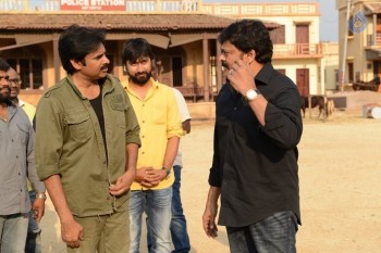 Chiranjeevi at Sardaar Gabbar Singh Sets - 7 of 9