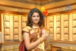 deeksha-visits-rs-brothers-shopping-mall