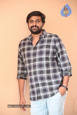 Director Ajay Bhupathi Interview Stills - 19 of 19