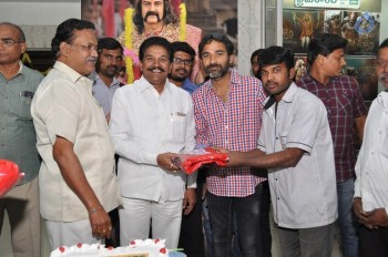 Fans Celebrates Gautamiputra Satakarni Success - 23 of 54