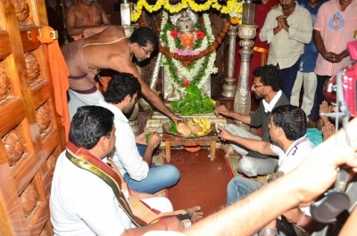 Fidaa Team at Maddi Anjaneya Swamy Temple - 33 of 42