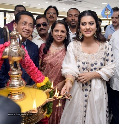 Joyalukkas Akshaya Tritiya 2019 Collection Unveiled By Kajol - 10 of 20