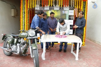 Jr NTR Presents Janatha Garage Bike to Winner - 3 of 10