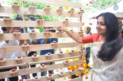 Jyothika at Heirloom Kanjivaram Exhibition Photos - 3 of 18